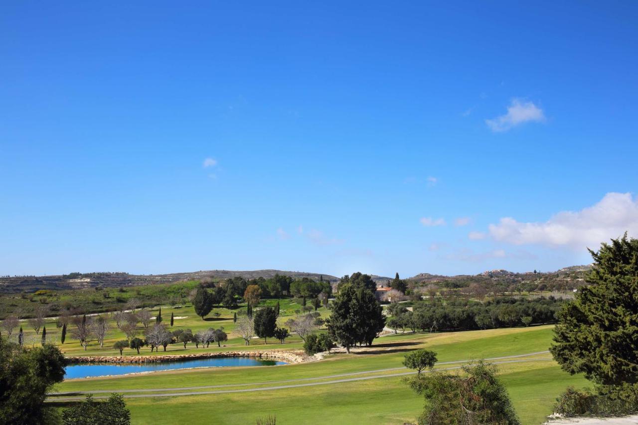 Minthis Resort Tsadha Luaran gambar Golf course in Cyprus