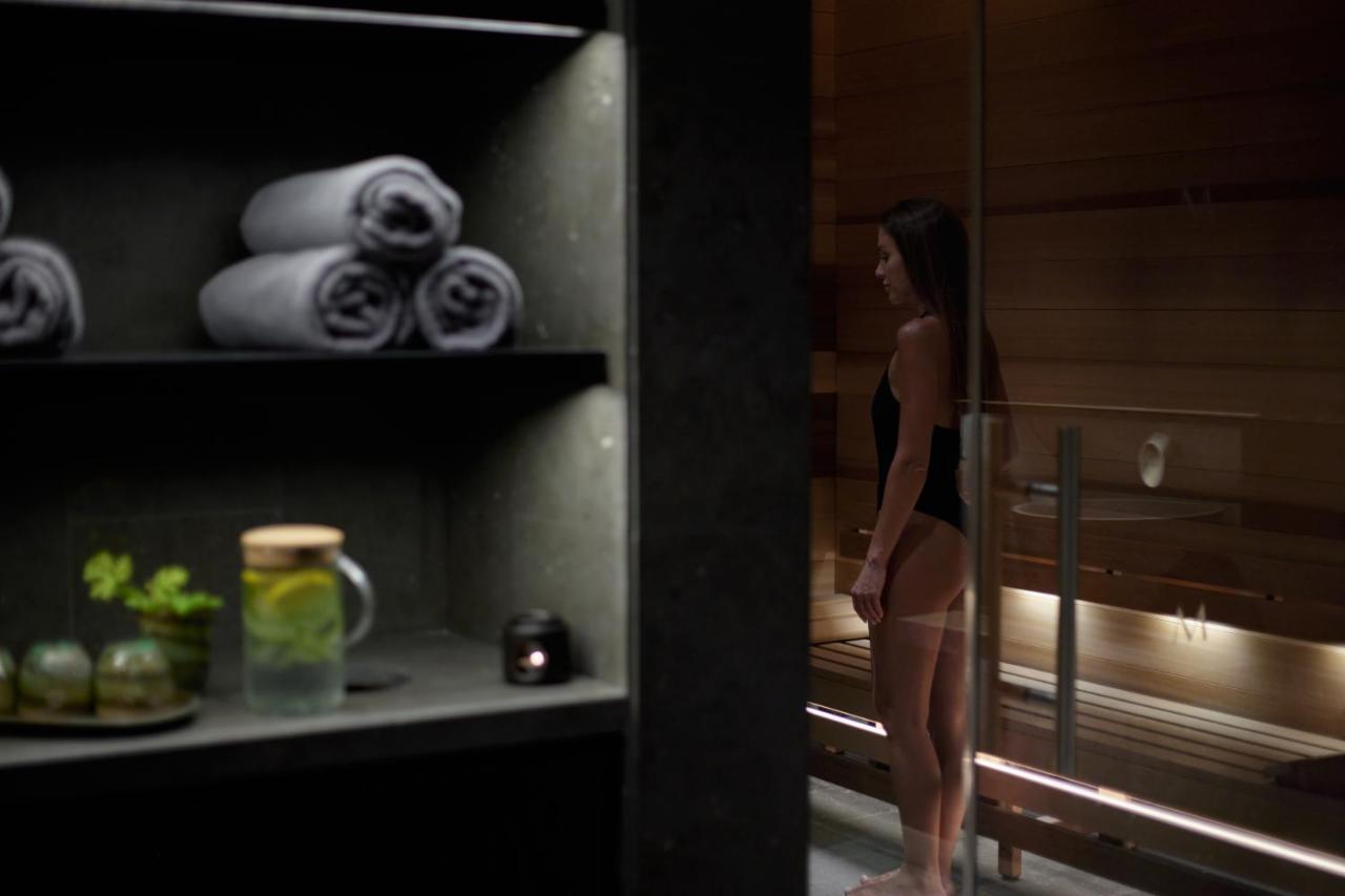 Minthis Resort Tsadha Luaran gambar A woman in a sauna